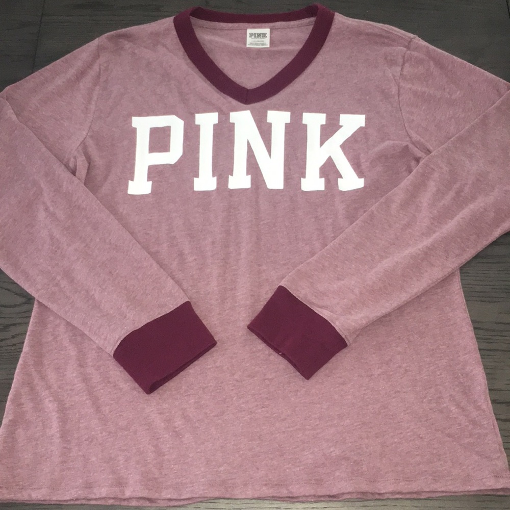 NWOT VS PINK LONG SLEEVE TEE